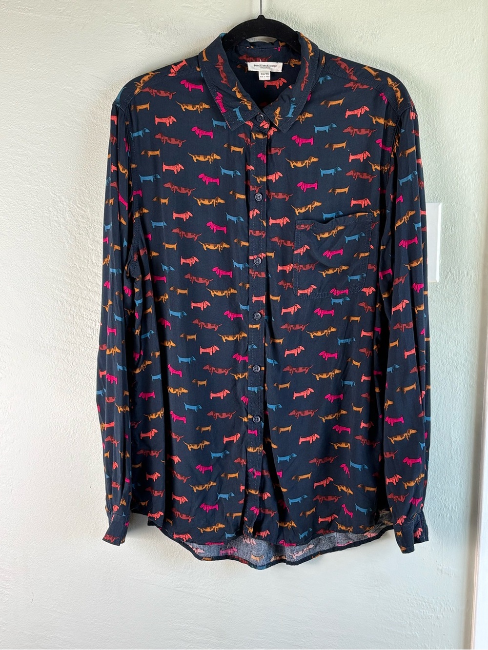 beachlunchlounge XL Navy Button-Up Shirt with Dog Print